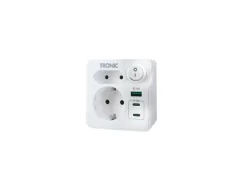 Adaptador de enchufe y usb