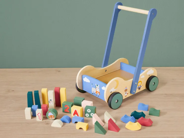Andador / Cubo de actividades, de madera.