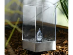 Antorcha solar LED con efecto de llama realista.