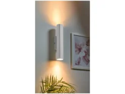 Aplique de pared con haz de luz hacia arriba y hacia abajo.