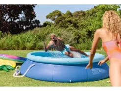Bañador de mujer, con almohadillas extraíbles.
