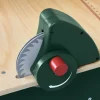 Banco de trabajo de madera, con accesorios