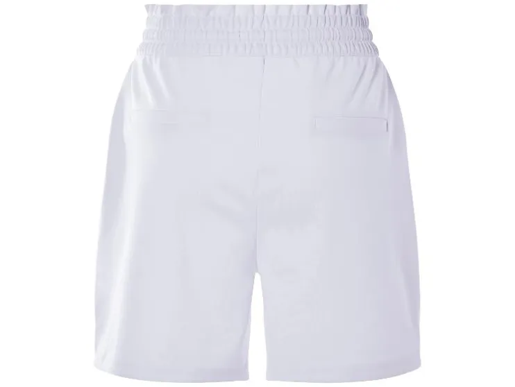 Bermudas de mujer, con bolsillos laterales.