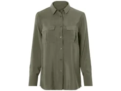 Blusa de mujer, con aberturas laterales.