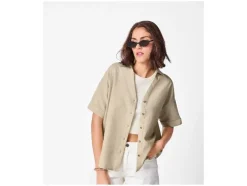 Blusa de mujer con lino