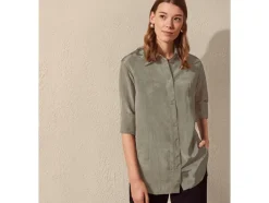 Blusa de mujer de calidad crinkle.