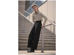 Blusa de satén para mujer
