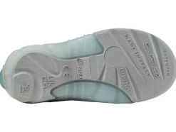 Botas de agua con luz y forro cálido para niño pequeño.