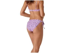 Braguita de bikini de mujer, confeccionada con material reciclado.