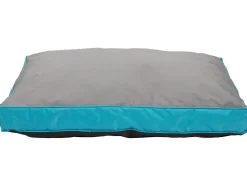Cama para perros de exterior, con superficie repelente al agua.