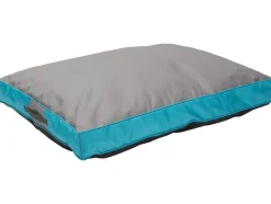 Cama para perros de exterior, con superficie repelente al agua.