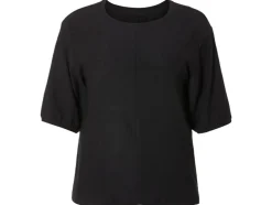 Camisa blusera de mujer con costura decorativa media.