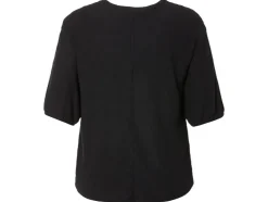 Camisa blusera de mujer con costura decorativa media.