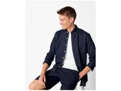 Camisa casual de hombre con lino.