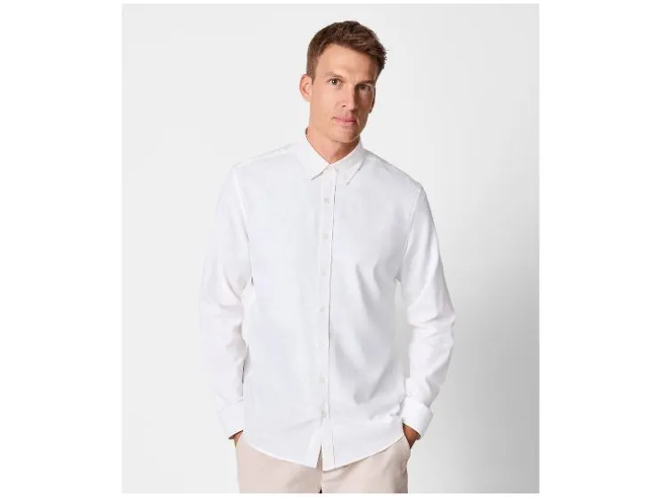 Camisa casual de hombre con lino.