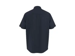 Camisa casual de hombre con lino.