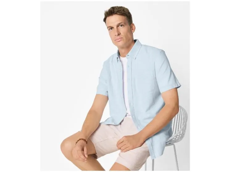 Camisa casual de hombre con lino.