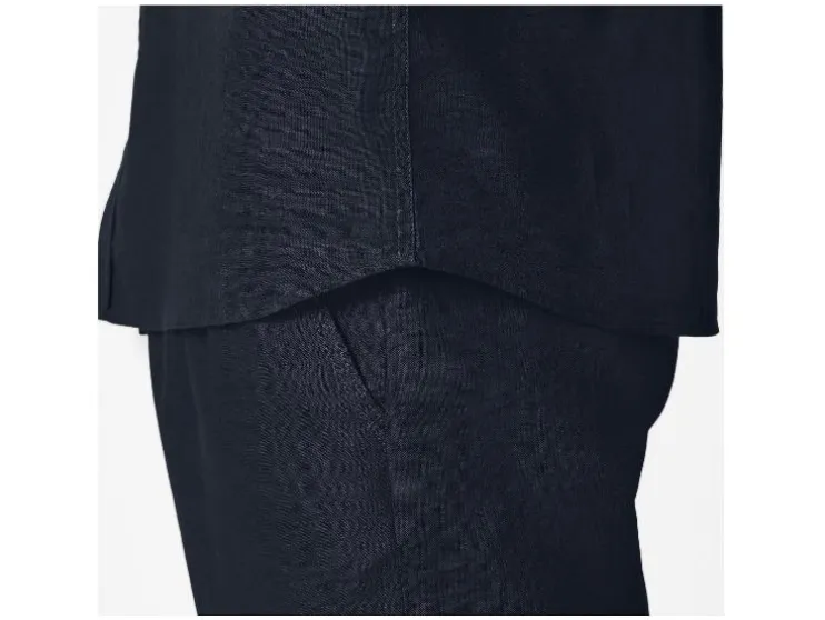 Camisa casual de hombre con lino.