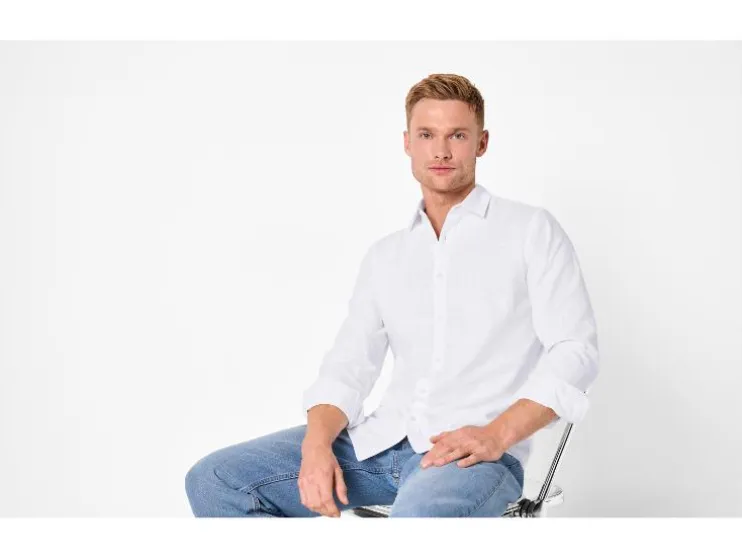 Camisa de hombre, corte regular.