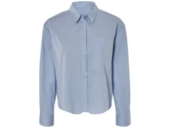 Camisa de mujer con hombros caídos y tabla.