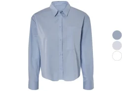 Camisa de mujer con hombros caídos y tabla.
