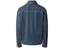 Camisa vaquera de hombre, con espalda alargada.