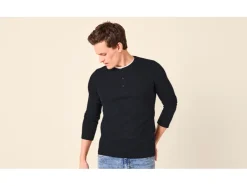 Camiseta de manga larga para hombre.