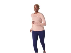 Camiseta funcional de running para mujer, corte atlético.