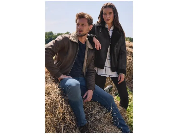 Chaqueta de cuero para mujer