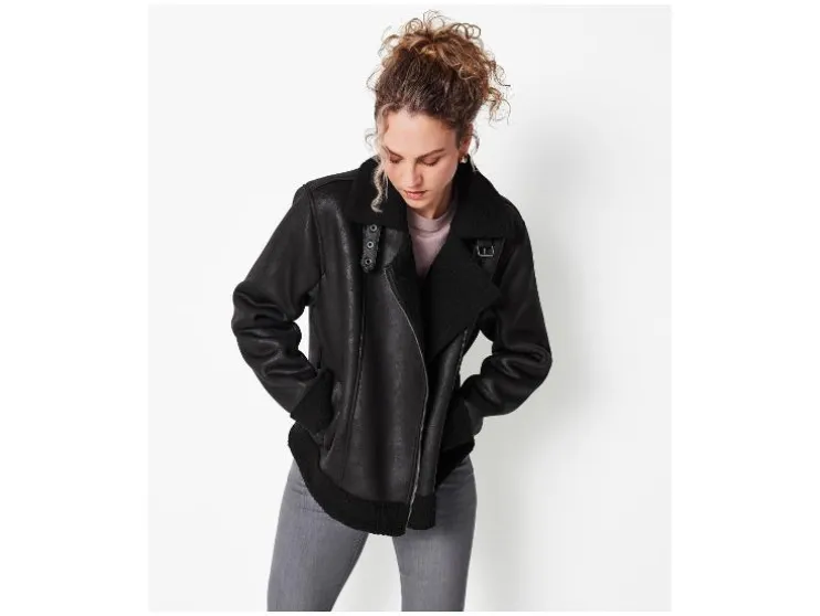 Chaqueta de cuero para mujer
