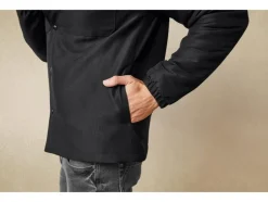 Chaqueta de hombre en calidad ripstop moderna.
