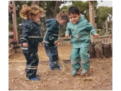 Chaqueta impermeable y de juego forrada para bebé y niño pequeño