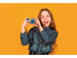 Cámara con juegos y música