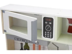 Cocina de madera, 3 alturas regulables, con trasera jugable.