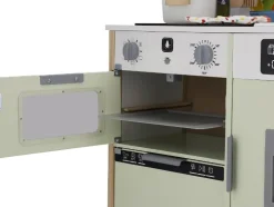 Cocina de madera, 3 alturas regulables, con trasera jugable.
