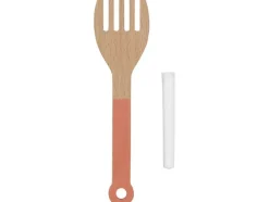 Cocina de madera, 3 alturas regulables, con trasera jugable.