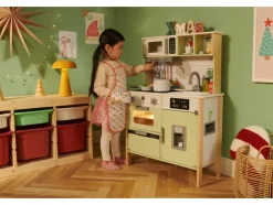 Cocina de madera, 24 piezas.