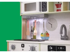 Cocina de madera, 24 piezas.