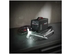 Cortadora de plasma »PPSK 40 B2«, con compresor.