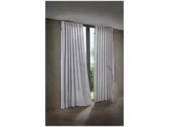 Cortina de aspecto de pana, 135 x 245 cm.