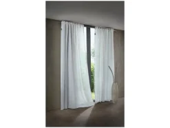 Cortina, juego de 2, 135 x 245 cm.