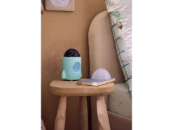 Despertador con proyección de estrellas.