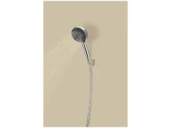 Ducha de mano ahorradora de agua.