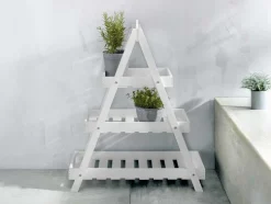 Escarpa para plantas, con 3 niveles.