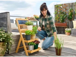 Escarpa para plantas, con 3 niveles.