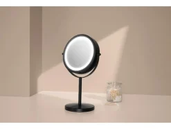 Espejo de maquillaje con iluminación.