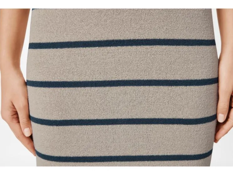 Falda midi de mujer, en punto estructurado de moda.