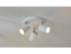 Foco de techo / Foco en carril, con 3 focos orientables y giratorios.