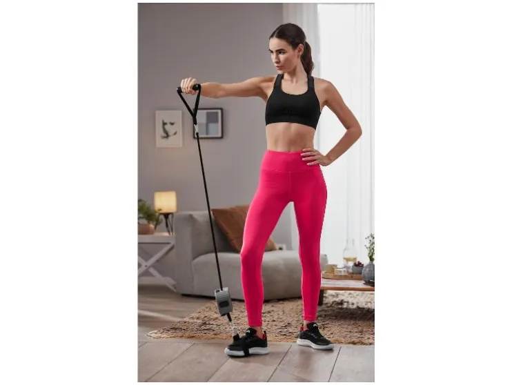 Gimnasio en casa, versátiles opciones de ejercicios de tracción.