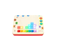 Instrumentos musicales con efecto pixelado.